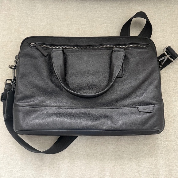 Tumi Sycamore Black Leather Brief Case - Picture 4 of 6